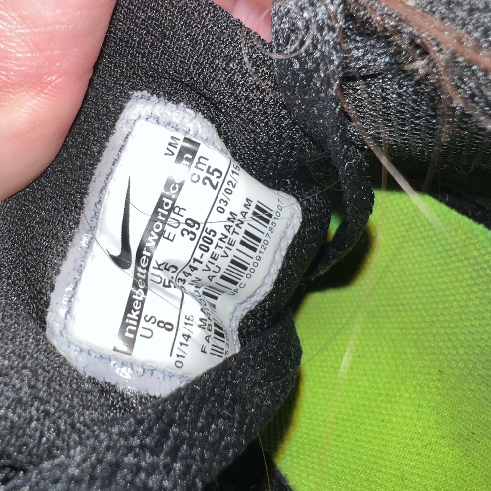 Women size 8 air max - Picture 5 of 5